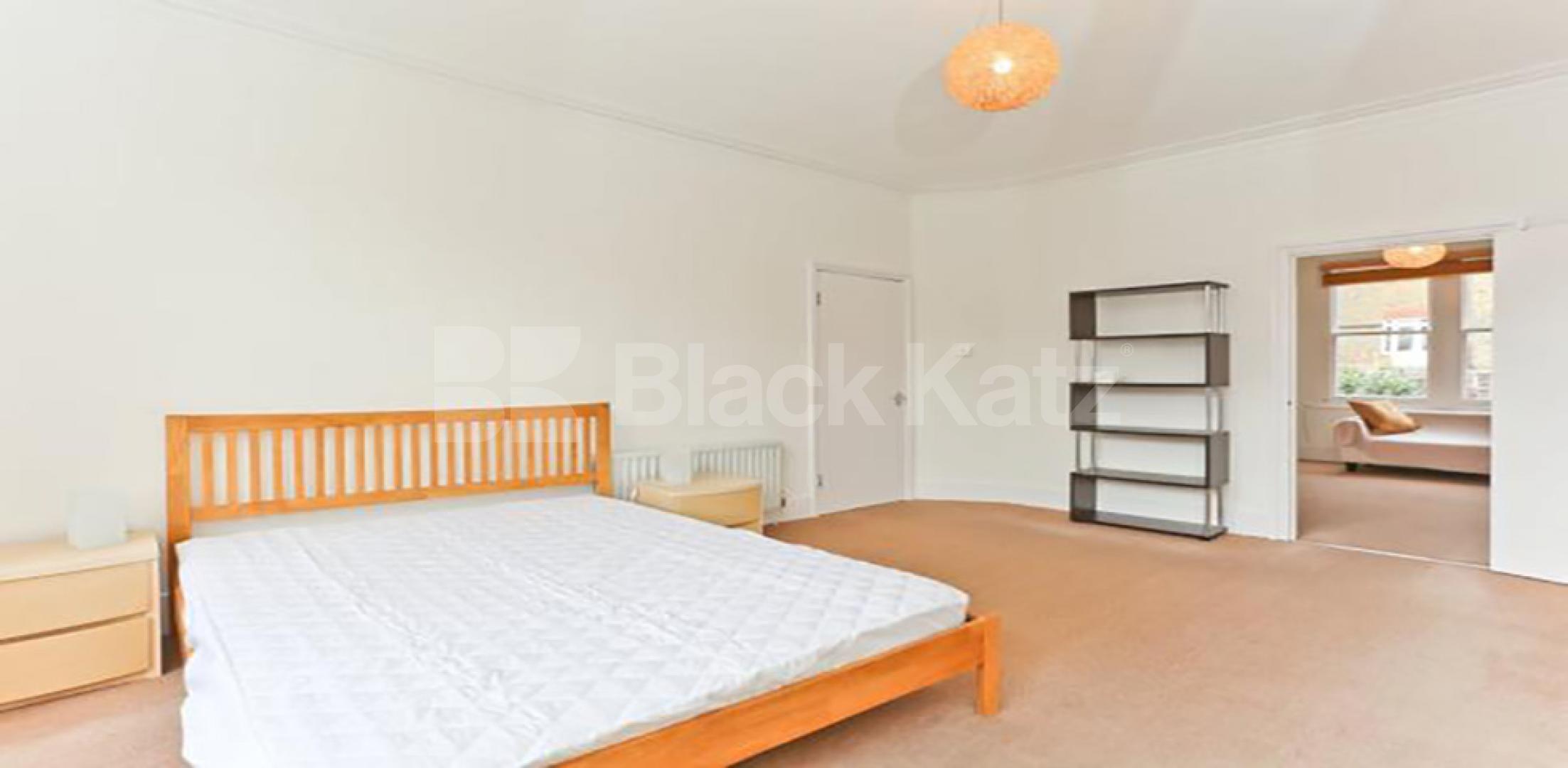 			HUGE ONE BED IN WATERLOW PARK / ARCHWAY! , Studio Apartment, 1 bath, 1 reception Flat			 Whitehall Park, ARCHWAY 
